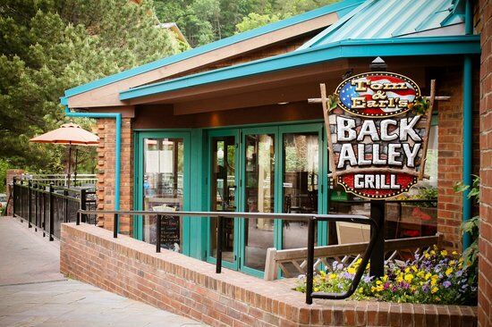 Tom & Earl's Back Alley Grill