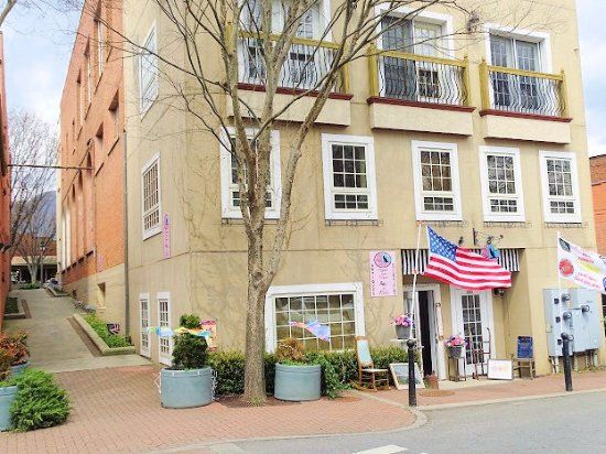 A Cat In The Attic Treasures & Treats Antiques Towne Square