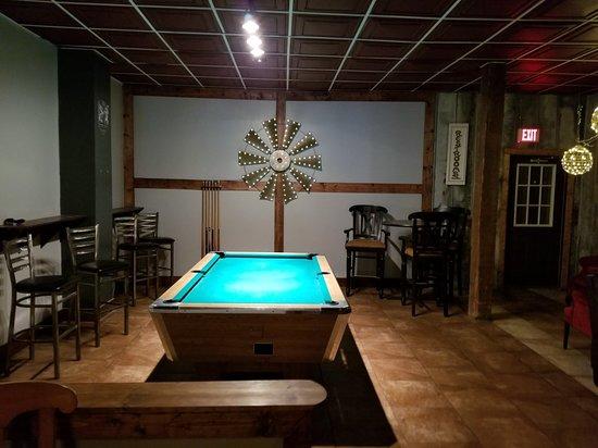 Derailed Bar & Lounge